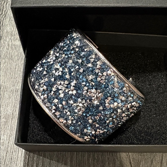 Sparkling Silver and Blue Crystal Bracelet - Picture 3 of 3